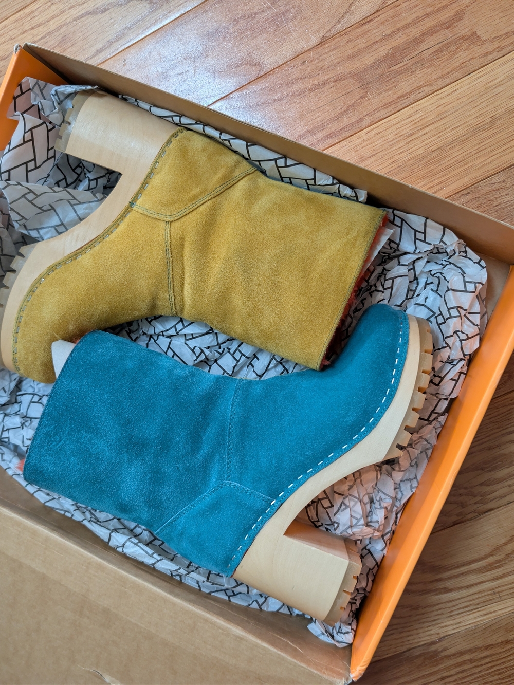 Swedish Hasbeens Two Tone Suede Clog Boots Teal Yellow Peacock Topazio NIB 38